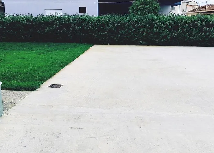 Ghini Venes 2 Καλώς Ήλθες Tríkala